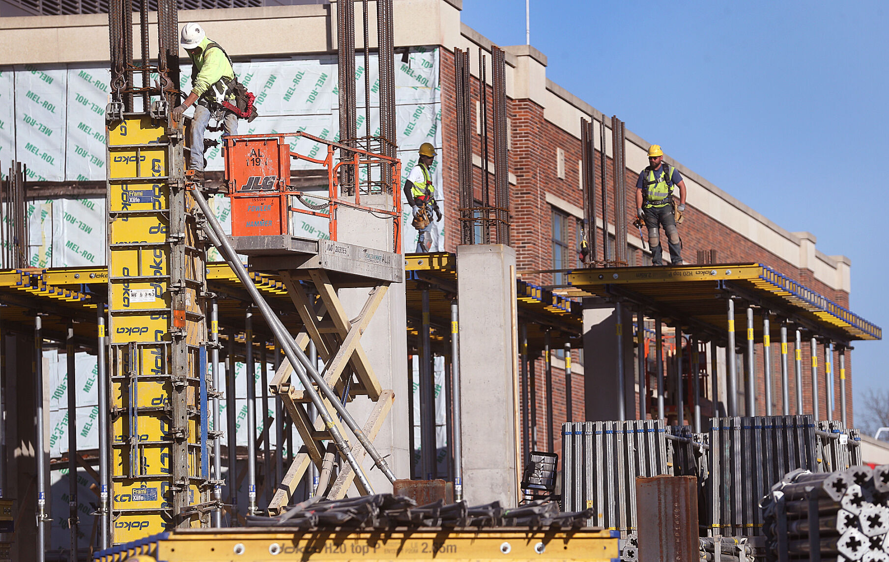 Construction of Mayo Hospital